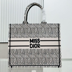 Christian Dior Shopping Bags